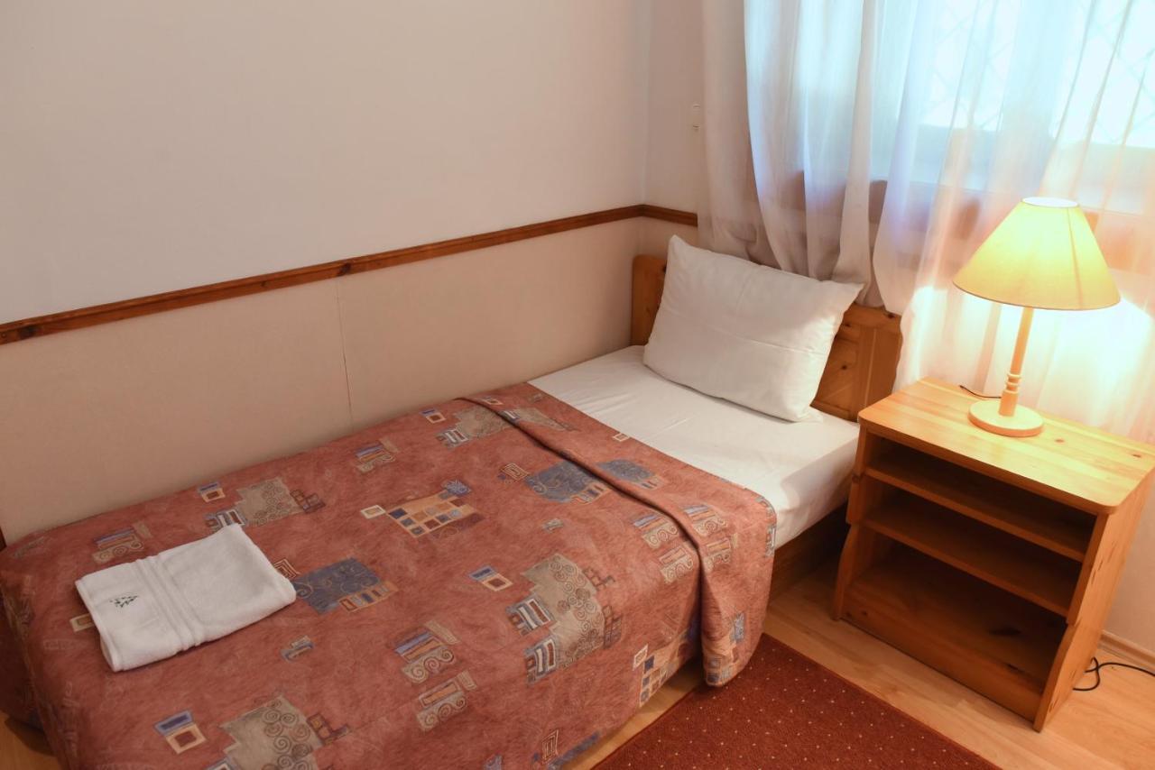 Bakony Hotel Bakonybél エクステリア 写真