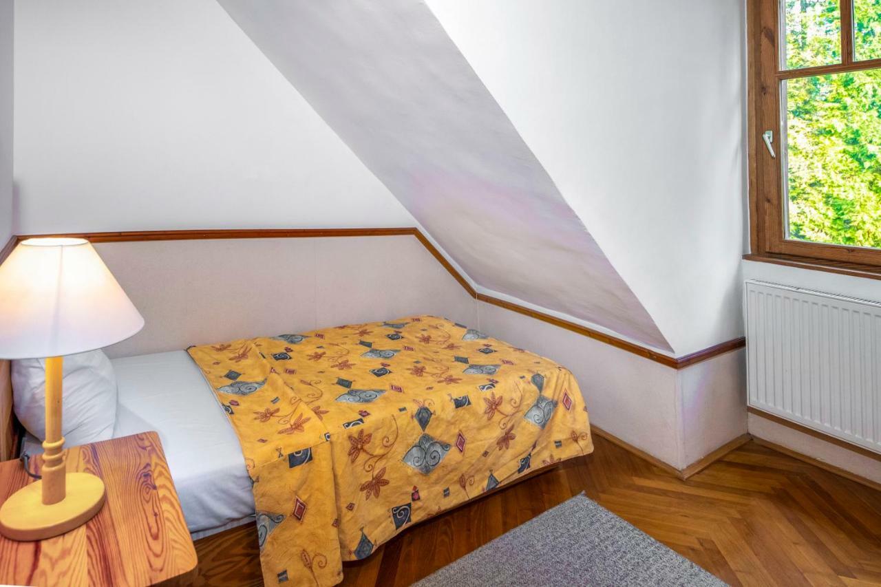 Bakony Hotel Bakonybél エクステリア 写真