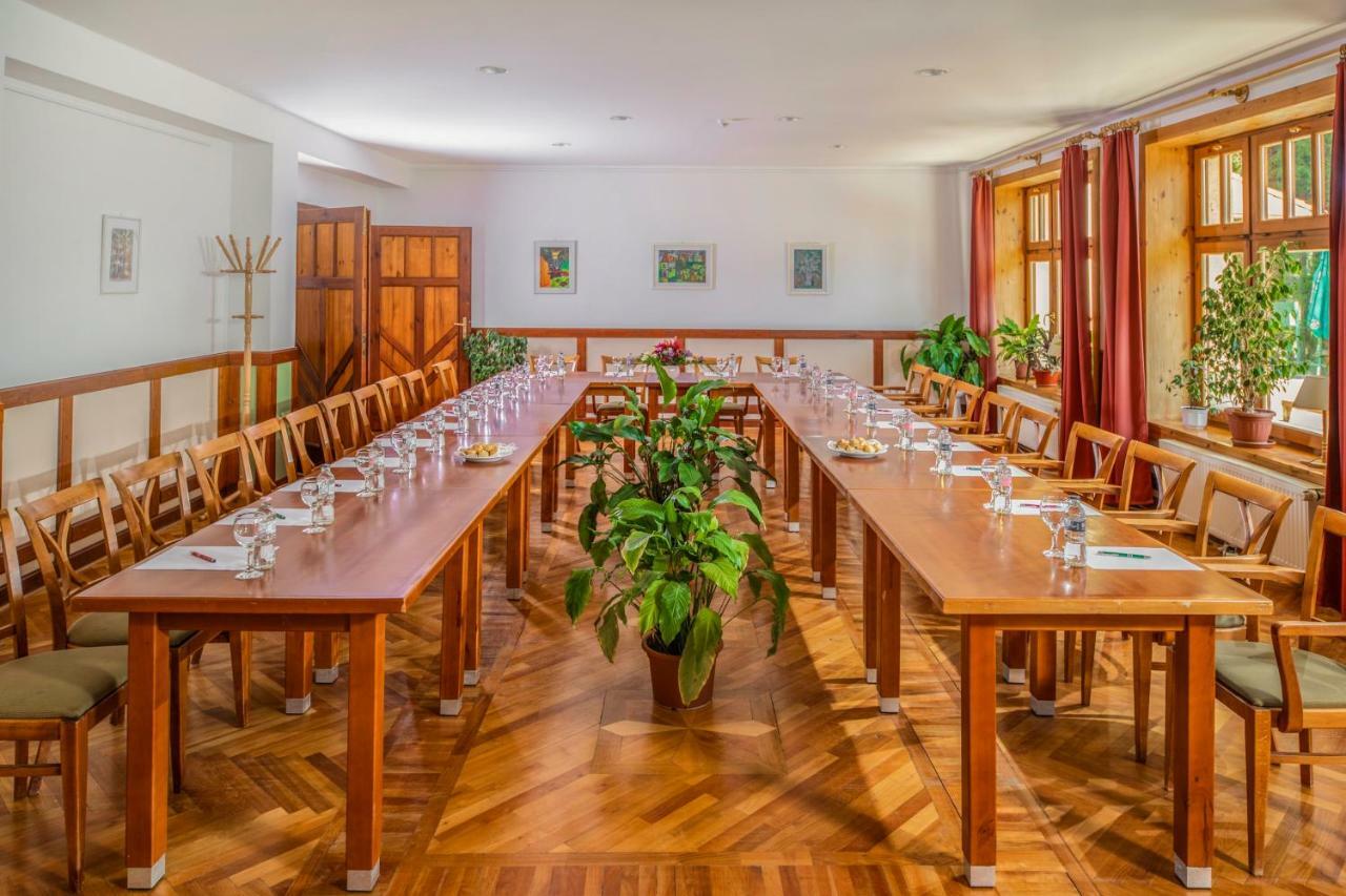Bakony Hotel Bakonybél エクステリア 写真