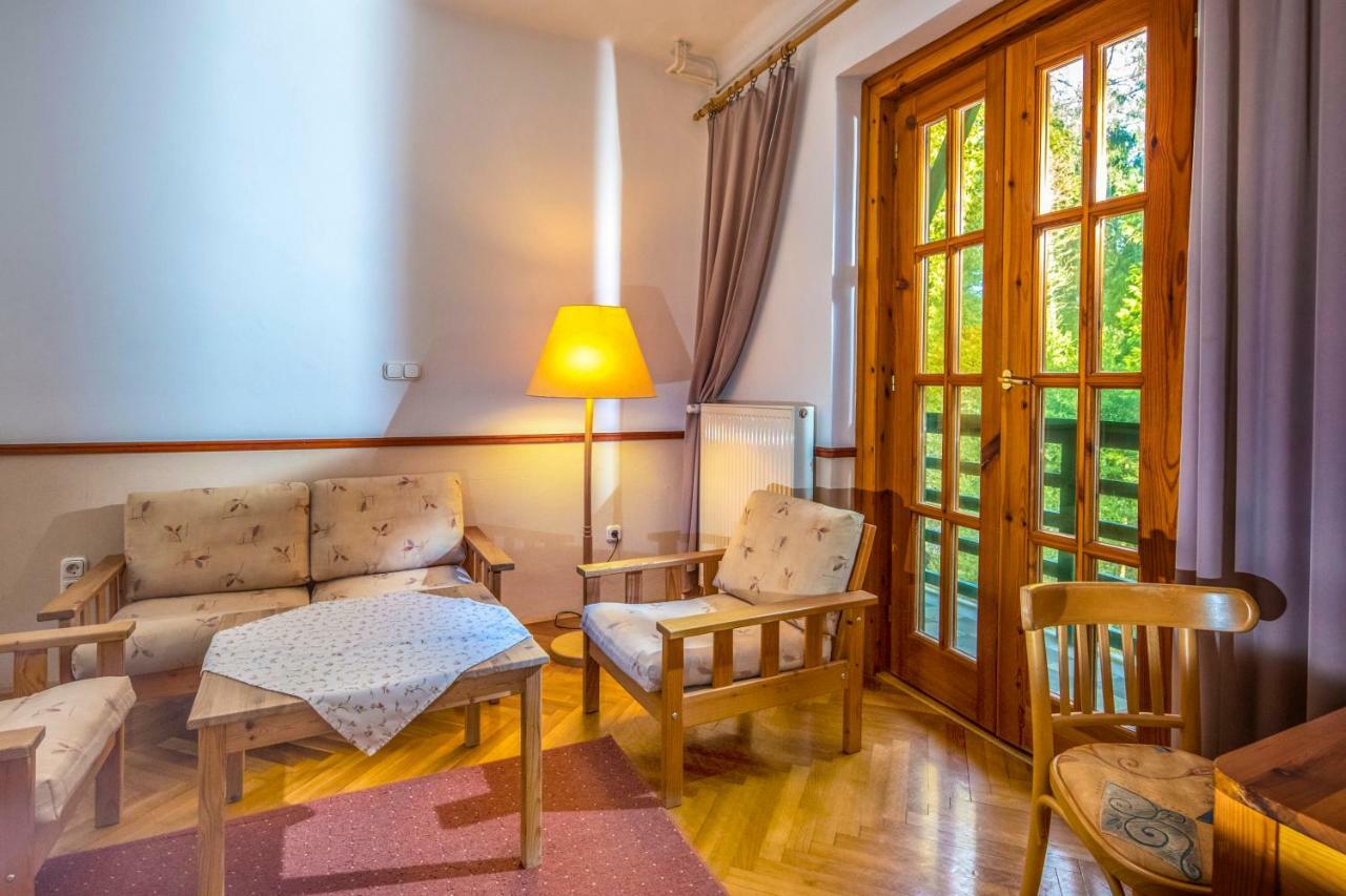 Bakony Hotel Bakonybél エクステリア 写真